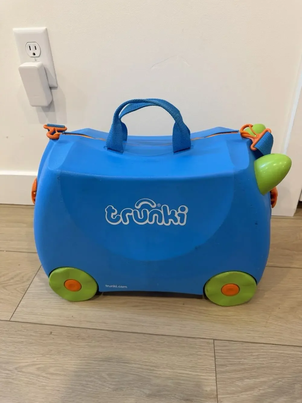 Trunki LadyBird RideOn Child's Suitcase No Key-Very Good